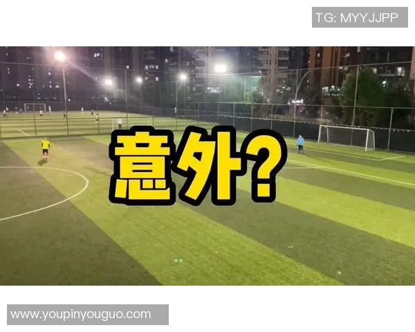 拉闸真人版足球的奇幻冒险体验与全新规则解析 拉闸真人版足球的奇幻冒险体验与全新规则解析