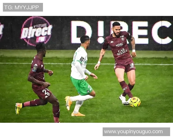 多特蒙德年轻后卫加盟法甲斯特拉斯堡750万欧元展现新野心