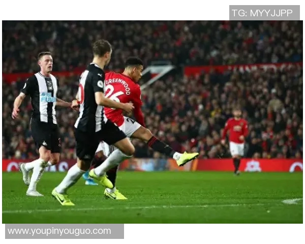 格林伍德重返曼彻斯特与前曼联队友共训展现新状态